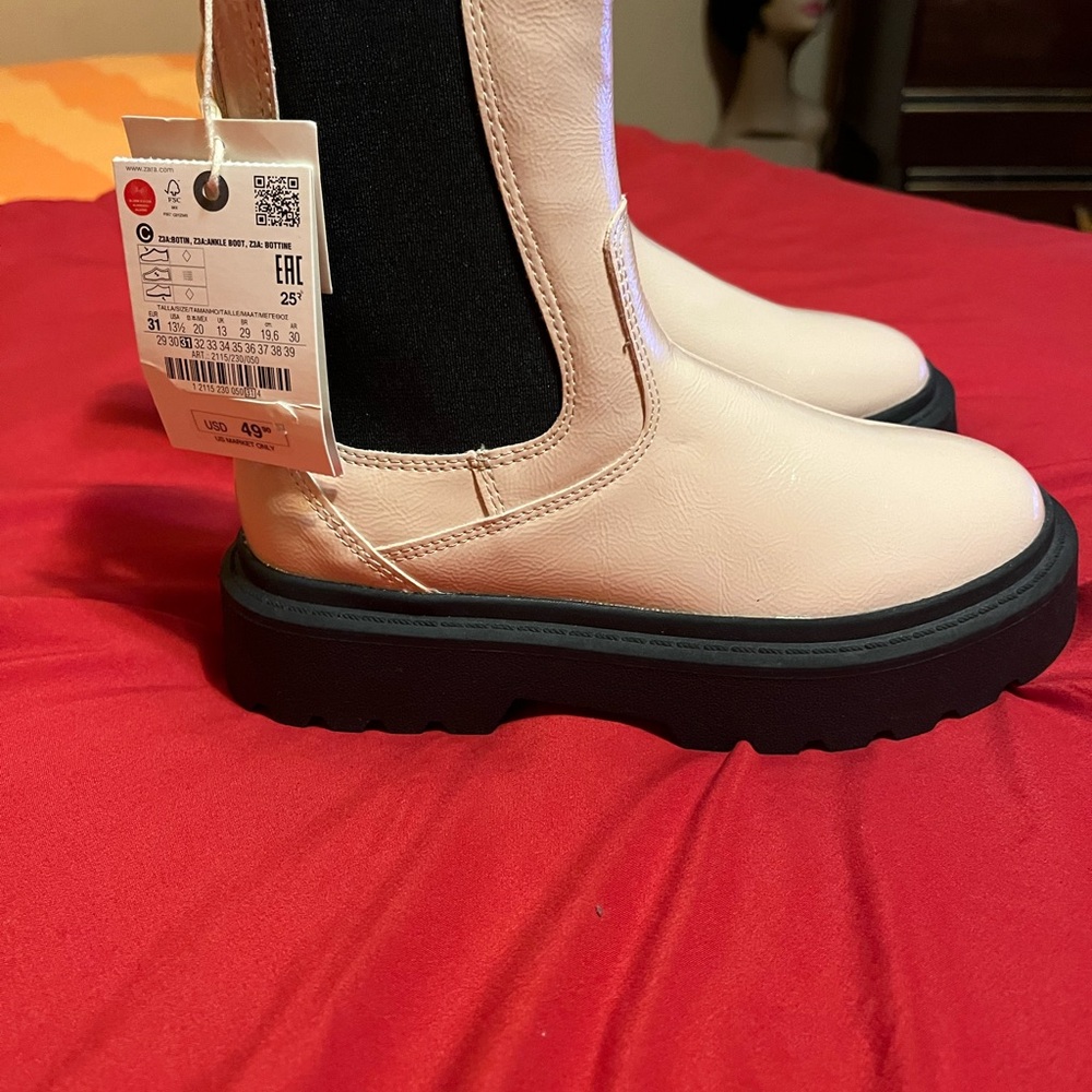 Zara Kids Pink and Black Boots - Picture 2 of 3